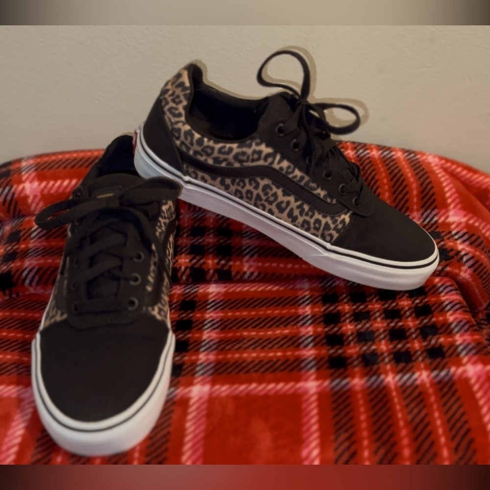 VANS Cheetah print